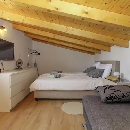Casa Ulika In - Haus Fuer 2-3 Personen Pula