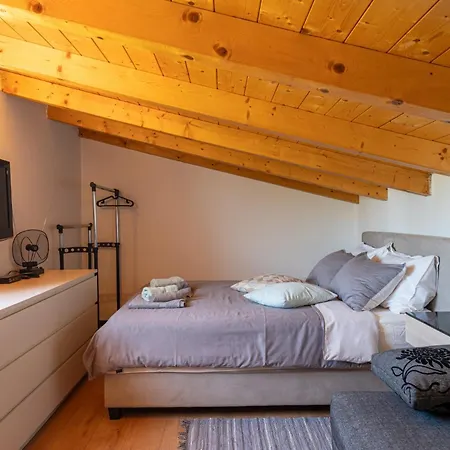 Casa Ulika In - Haus Fuer 2-3 Personen * Pola