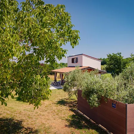 Casa Ulika In - Haus Fuer 2-3 Personen * Pola