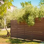 Casa Ulika In - Haus Fuer 2-3 Personen Дом отдыха Пула