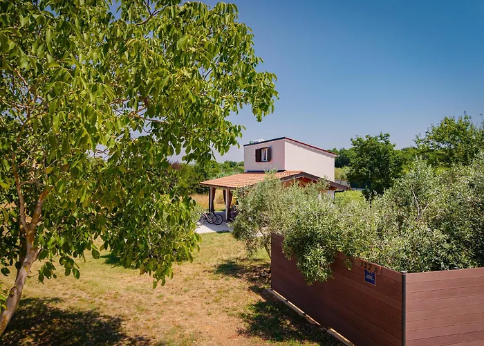 Casa Ulika In - Haus Fuer 2-3 Personen * Pula